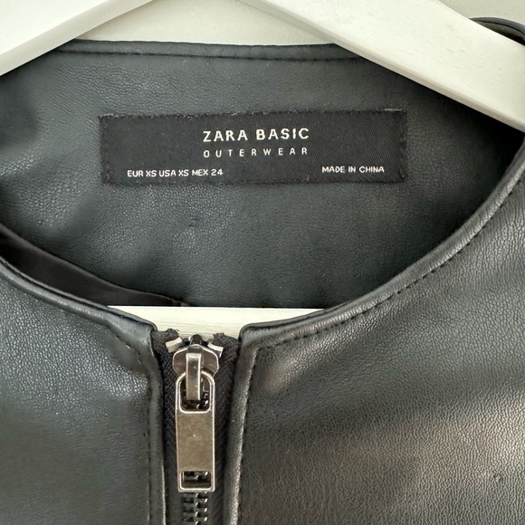 Zara Peplum Ruffled Faux Leather Cropped Zip Up Frill Jacket XS - Picture 14 of 15